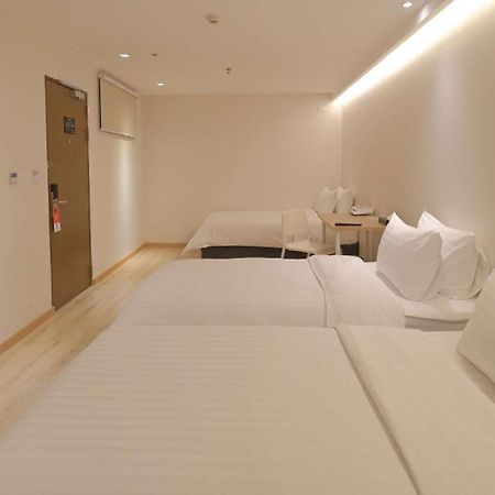 Simplestay Chatuchak, Surestay Collection By Best Western Bangkok Eksteriør bilde